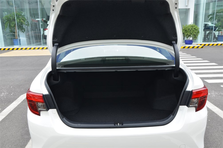 2013款锐志2.5V自动尚锐版