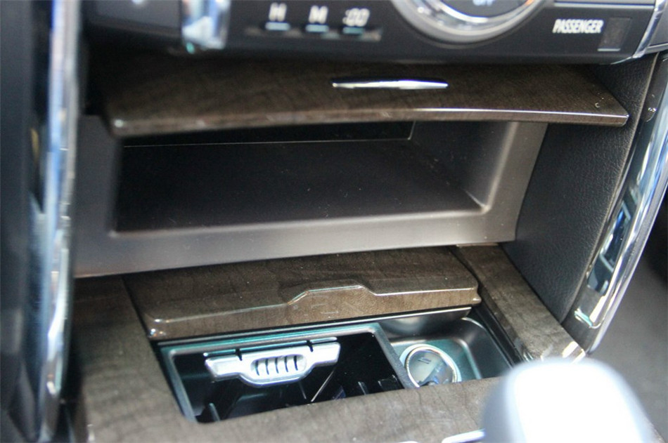 2013款锐志2.5V自动尚锐版