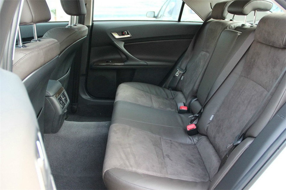 2013款锐志2.5V自动尚锐版