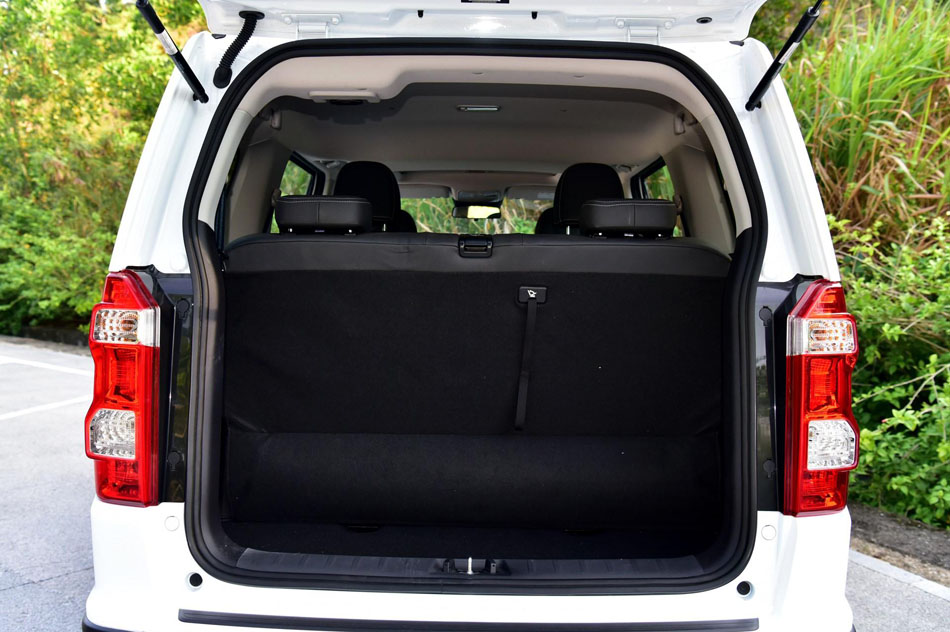 2018款 1.5L 手动豪华型 座椅空间