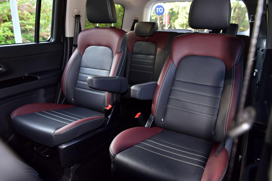 2018款 1.5L 手动豪华型 座椅空间