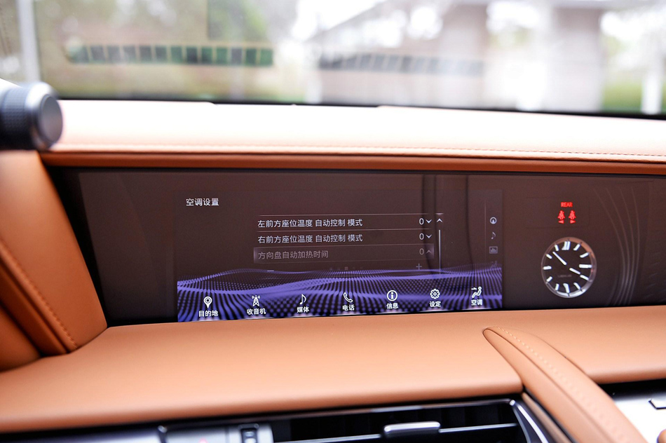 2018款 500h 运动版 内饰