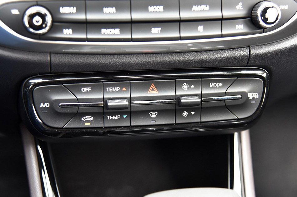 2018款 200T 自动豪华版 内饰