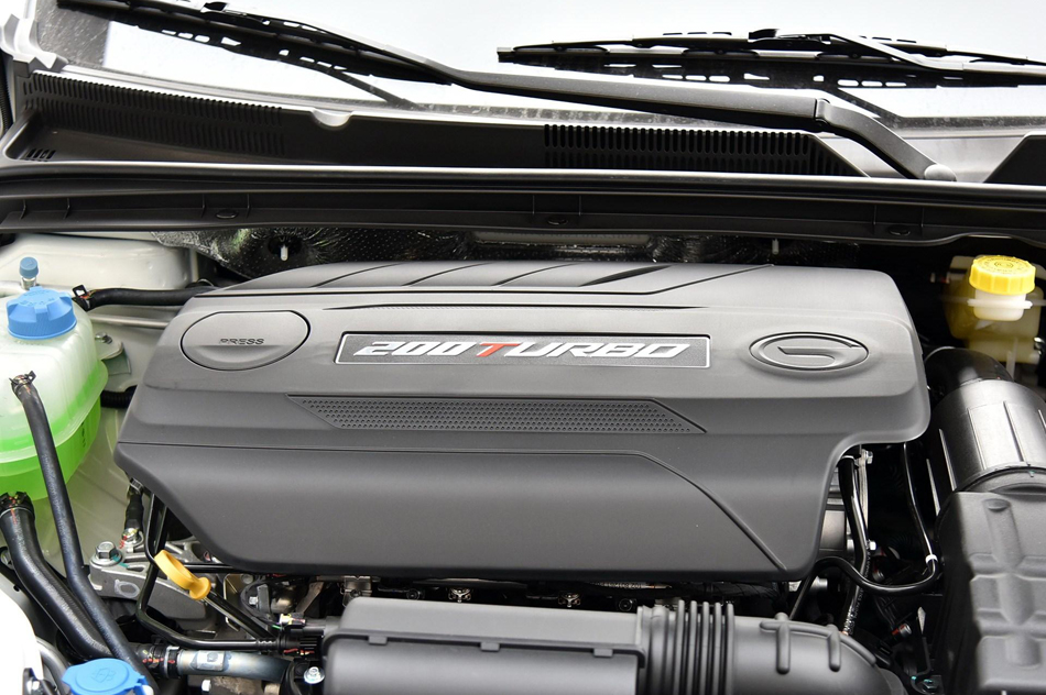 2018款 200T 自动豪华版 引擎底盘