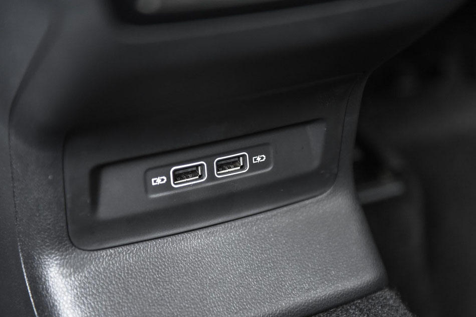 2018款 TSI280 旗舰版 座椅空间