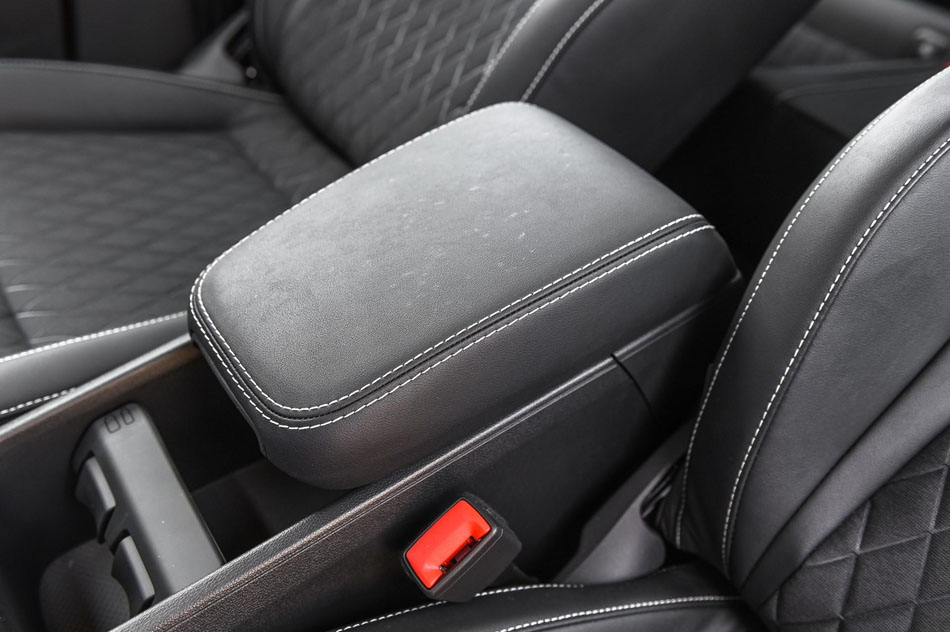 2018款 TSI280 旗舰版 座椅空间