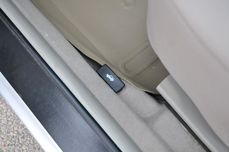 力帆520领航舒适型内饰