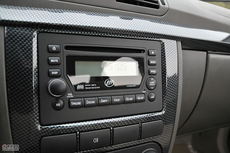 力帆520领航舒适型内饰