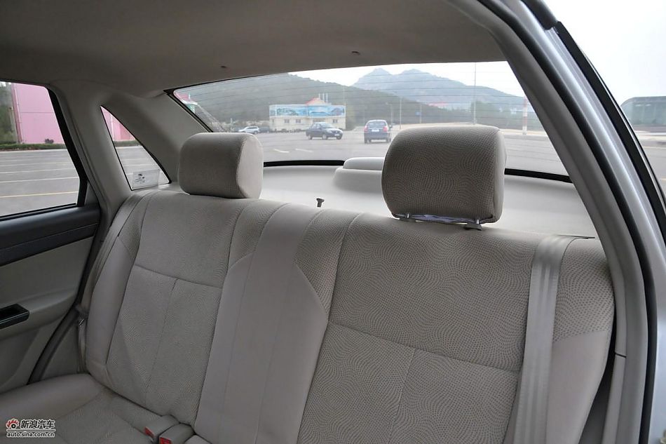 力帆520领航舒适型内饰