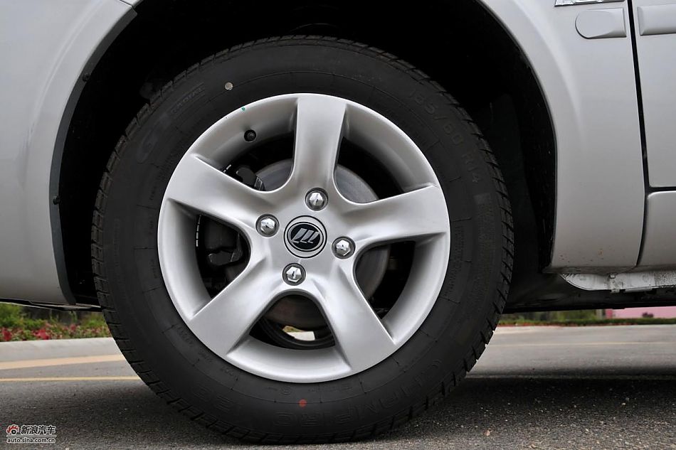 力帆520领航舒适型外观实拍