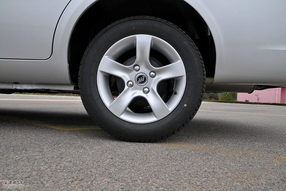 力帆520领航舒适型外观实拍