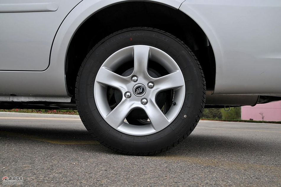 力帆520领航舒适型外观实拍