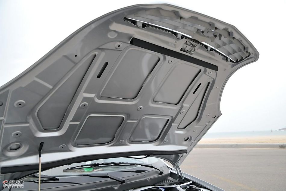 力帆520领航舒适型车身细节