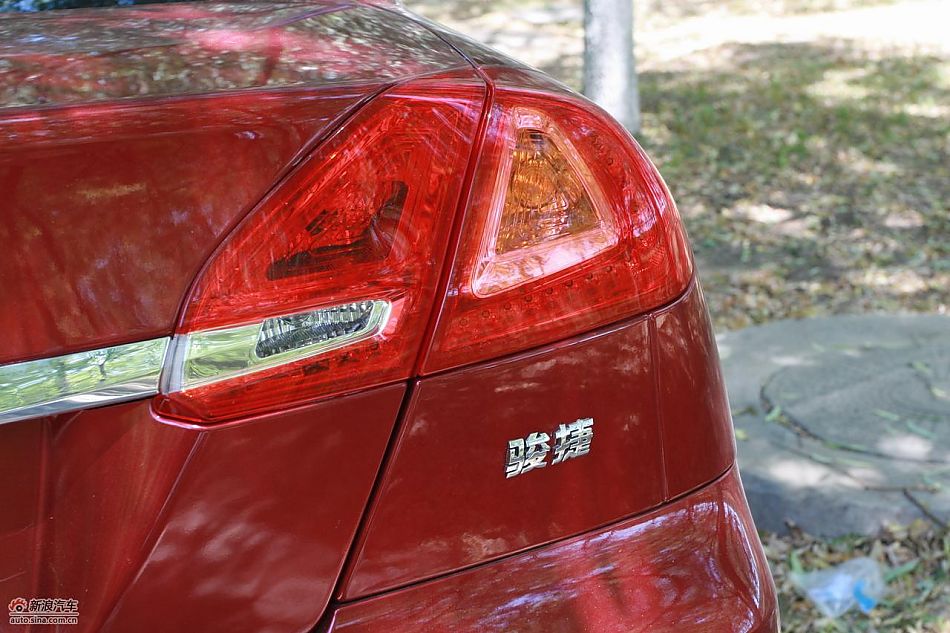 2011款骏捷1.8T手动豪华型