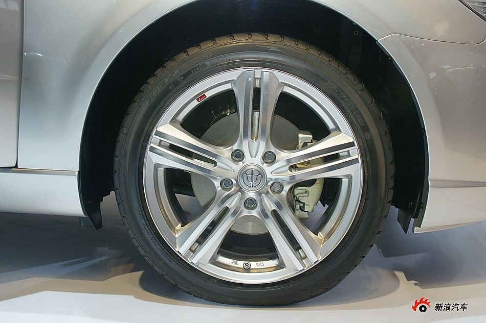 华晨中华新骏捷