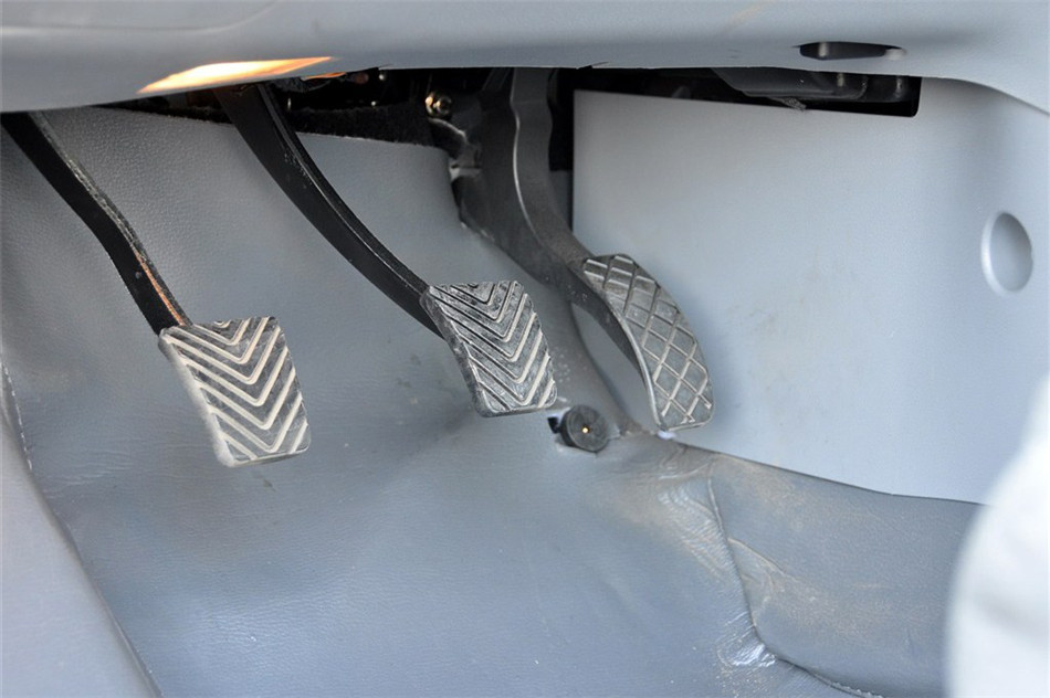 中华骏捷 2011款 1.8T MT豪华型