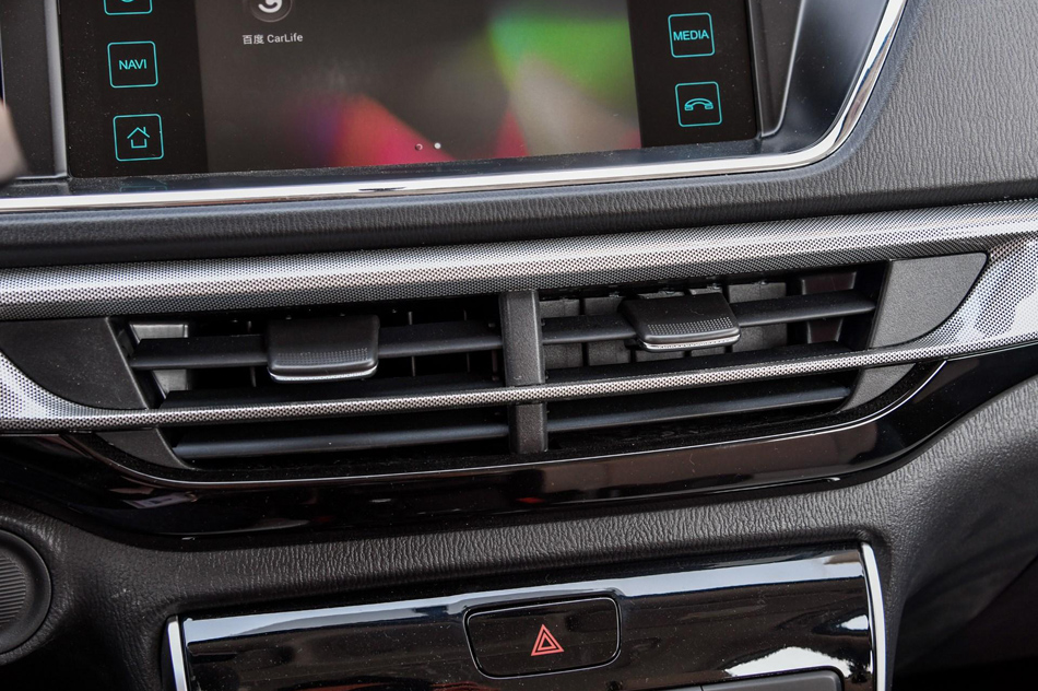 2018款 A600 1.5L 手动豪华型 内饰