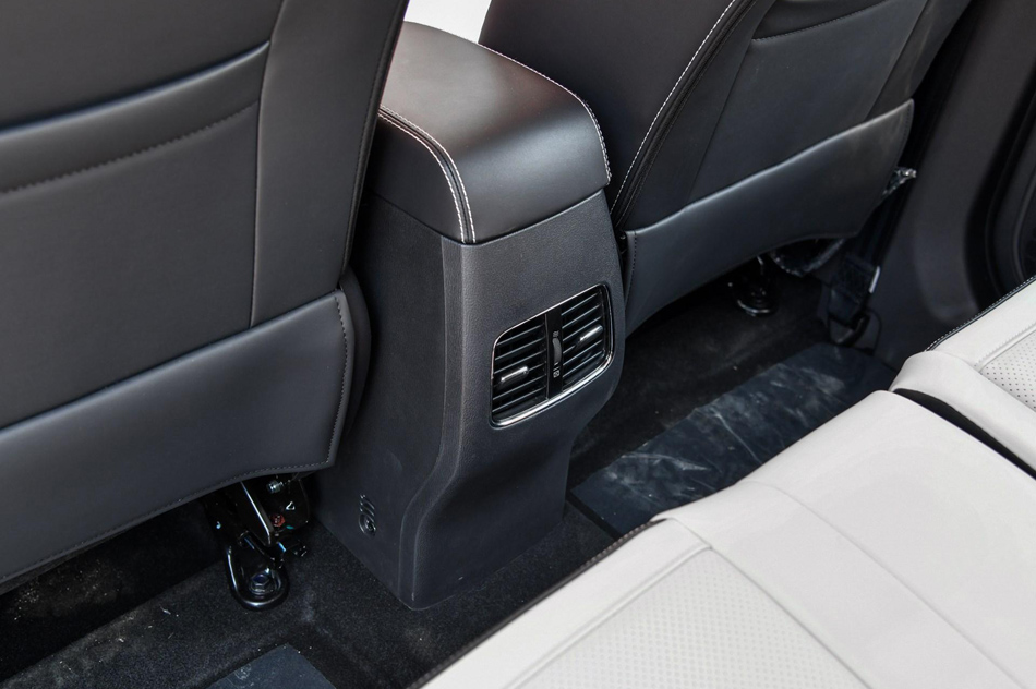 2018款 A600 1.5L 手动豪华型 座椅空间