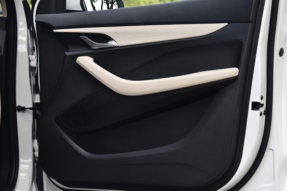 2018款 1.5L 手动豪华型 座椅空间