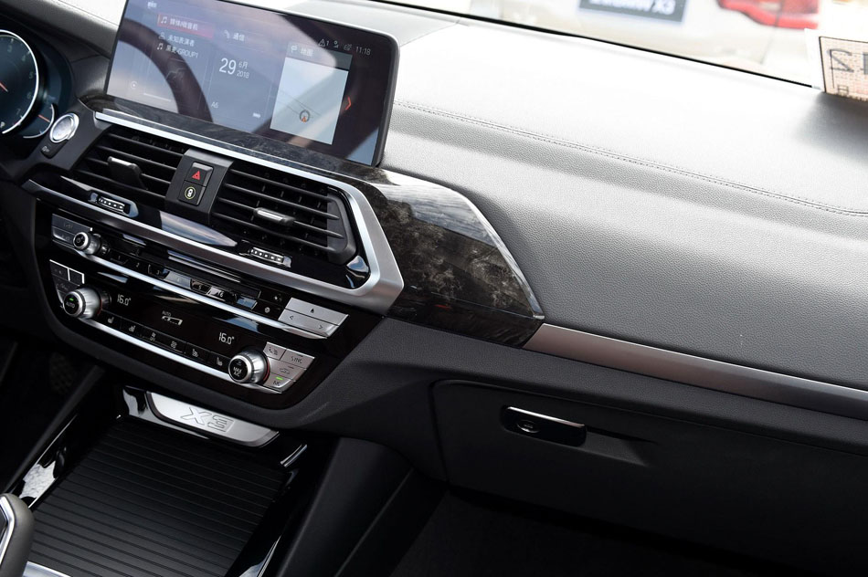 2018款 xDrive25i 豪华套装 内饰