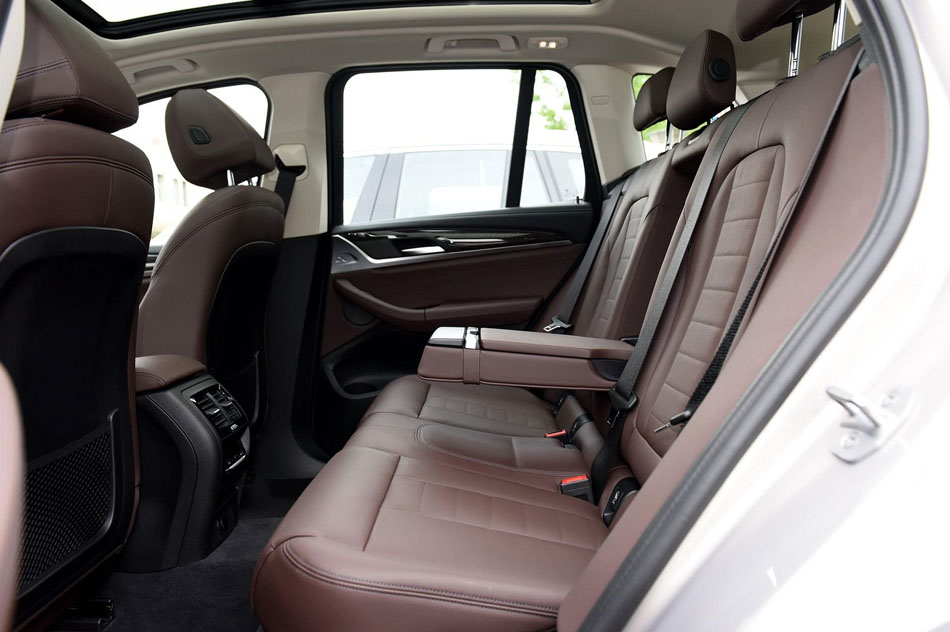 2018 xDrive25i װ οռ