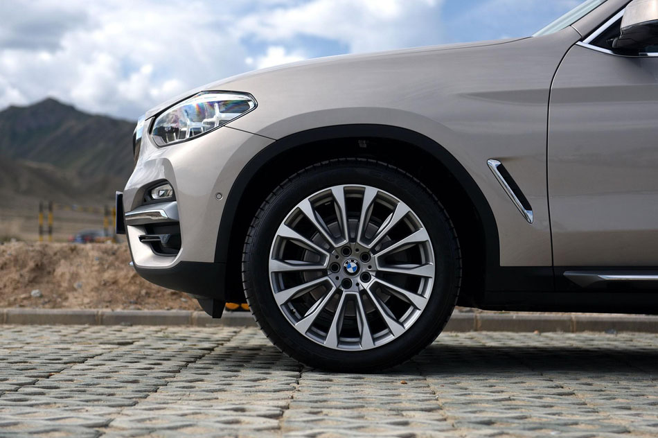 2018款 xDrive25i 豪华套装 细节