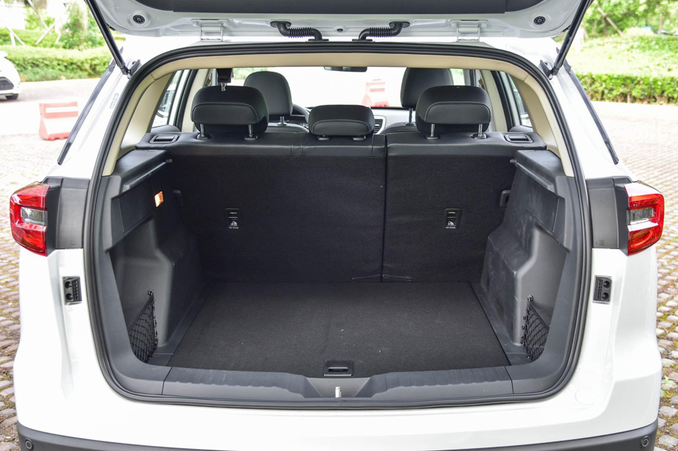 2018款 1.2T 自动尊贵智悦型 座椅空间