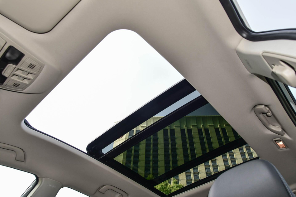 2018款 1.2T 自动尊贵智悦型 座椅空间