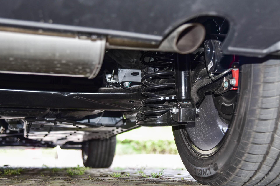 2018款 1.2T 自动尊贵智悦型 细节 引擎底盘