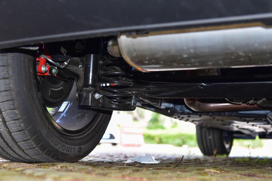 2018款 1.2T 自动尊贵智悦型 细节 引擎底盘