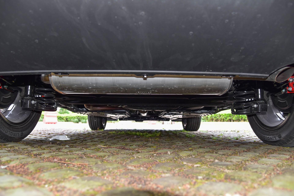 2018款 1.2T 自动尊贵智悦型 细节 引擎底盘