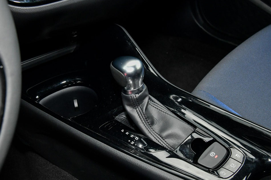 2018款 2.0L 豪华版 内饰