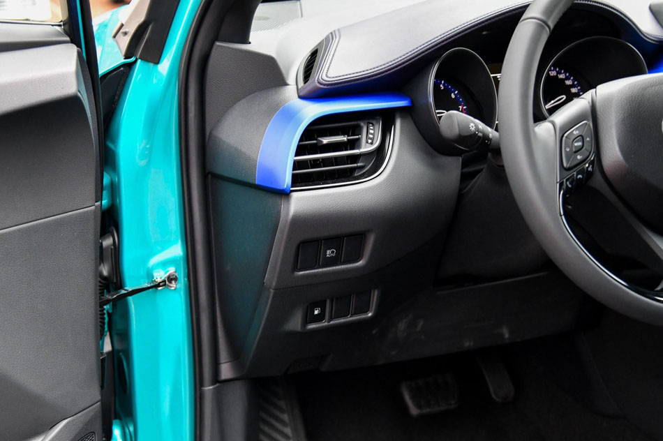 2018款 2.0L 豪华版 内饰