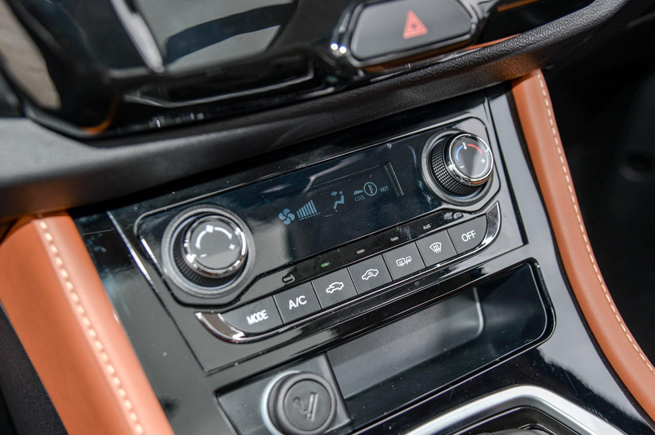 2018款 1.3T CVT豪华型 内饰