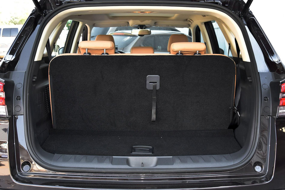 2018款 280T DCT旗舰型 7座 座椅空间