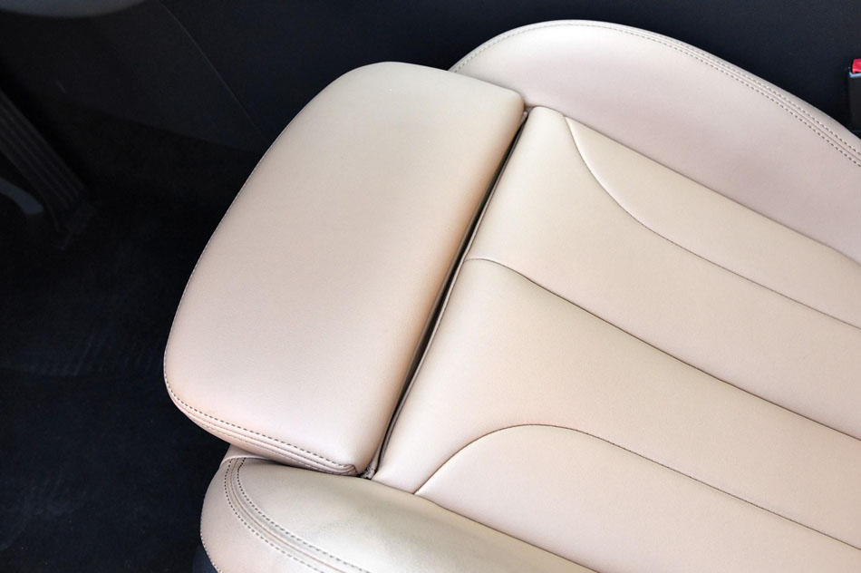 2018款 280T DCT旗舰型 7座 座椅空间