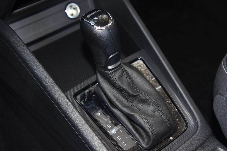 2018款 1.5L 自动标准版 内饰