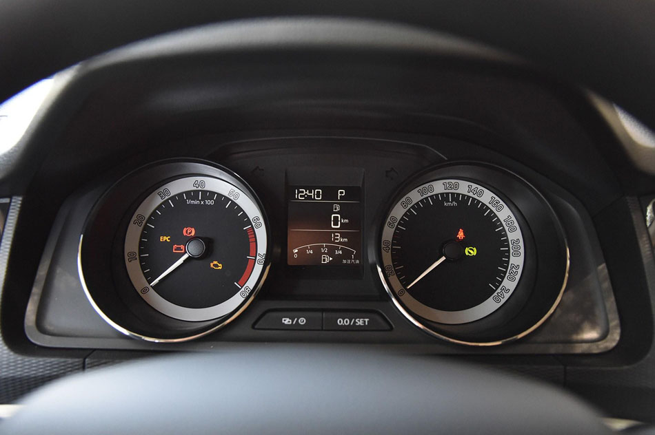 2018款 1.5L 自动标准版 内饰