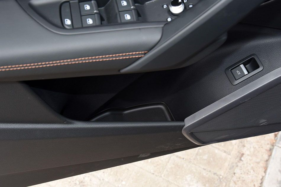 2018款 45 TFSI 尊享时尚型 座椅空间