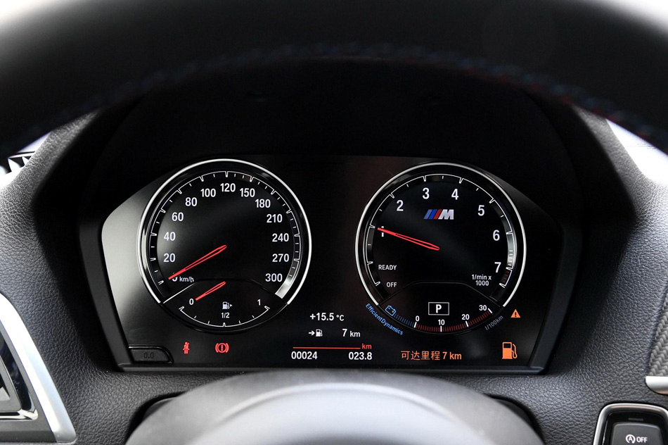 2018款 M2 内饰