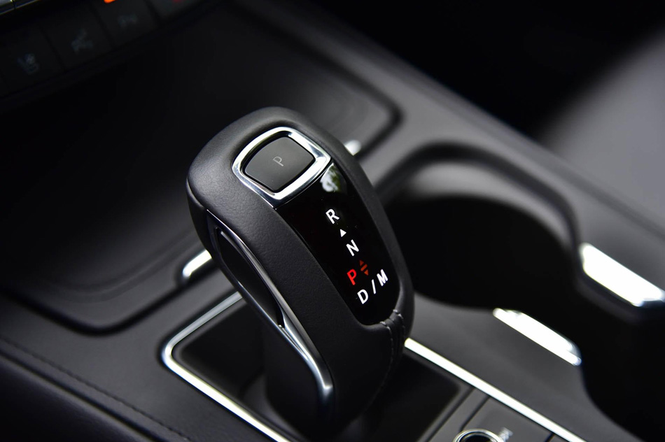 2019款 28T 四驱铂金运动版 内饰