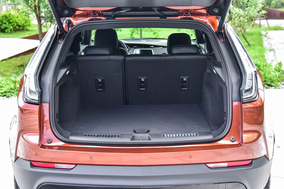 2019款 28T 四驱铂金运动版 座椅空间