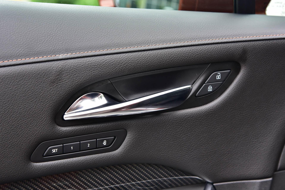 2019款 28T 四驱铂金运动版 座椅空间