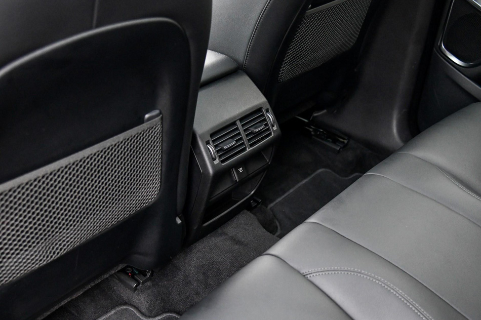 2018款 P250 SE 座椅空间