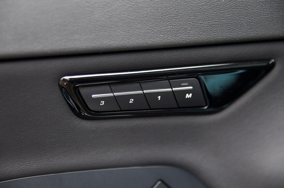 2018款 P250 SE 座椅空间