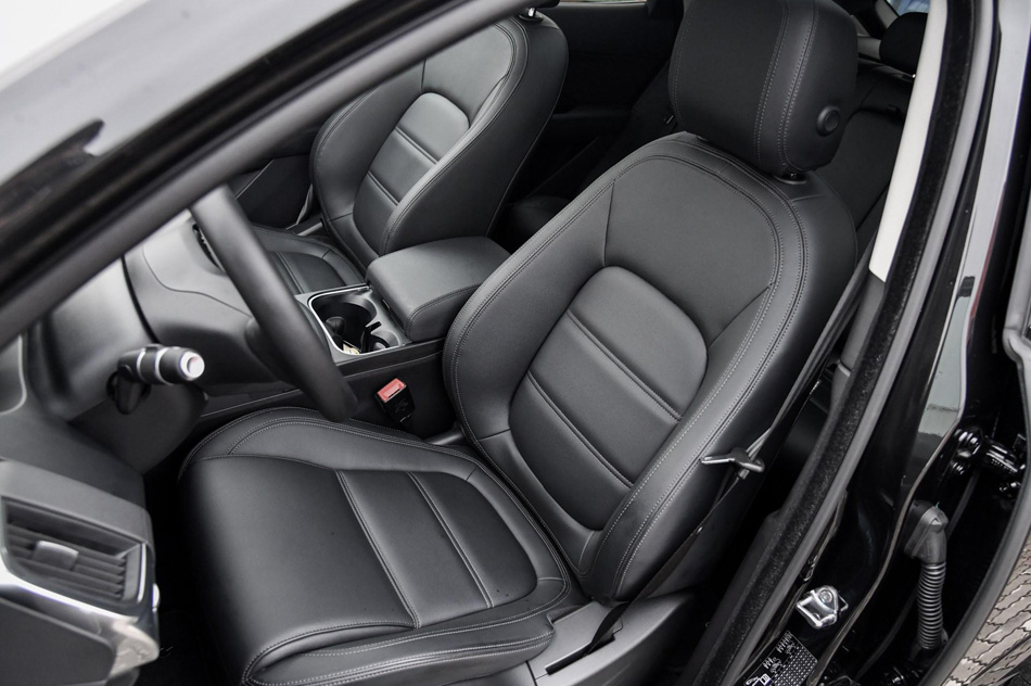 2018款 P250 SE 座椅空间