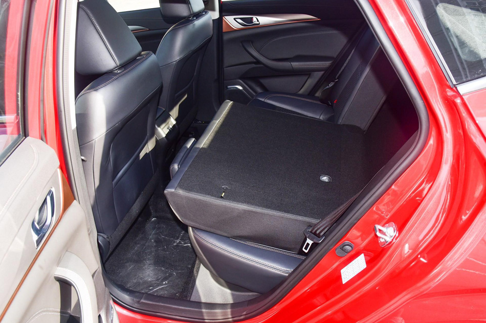 2018款 1.6L GDI 自动锐潮型 座椅空间