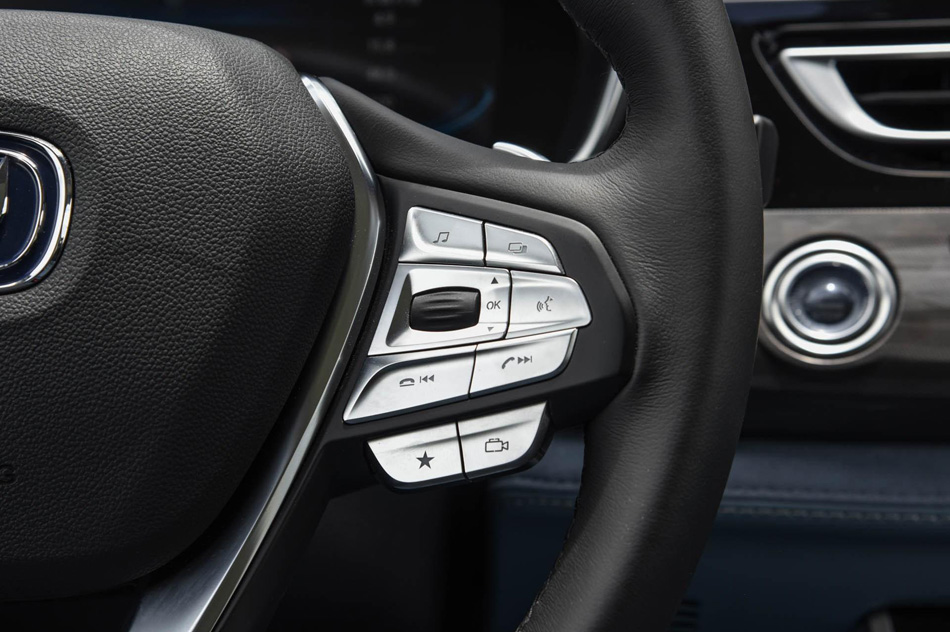 2018款 1.5T PHEV领航型 内饰