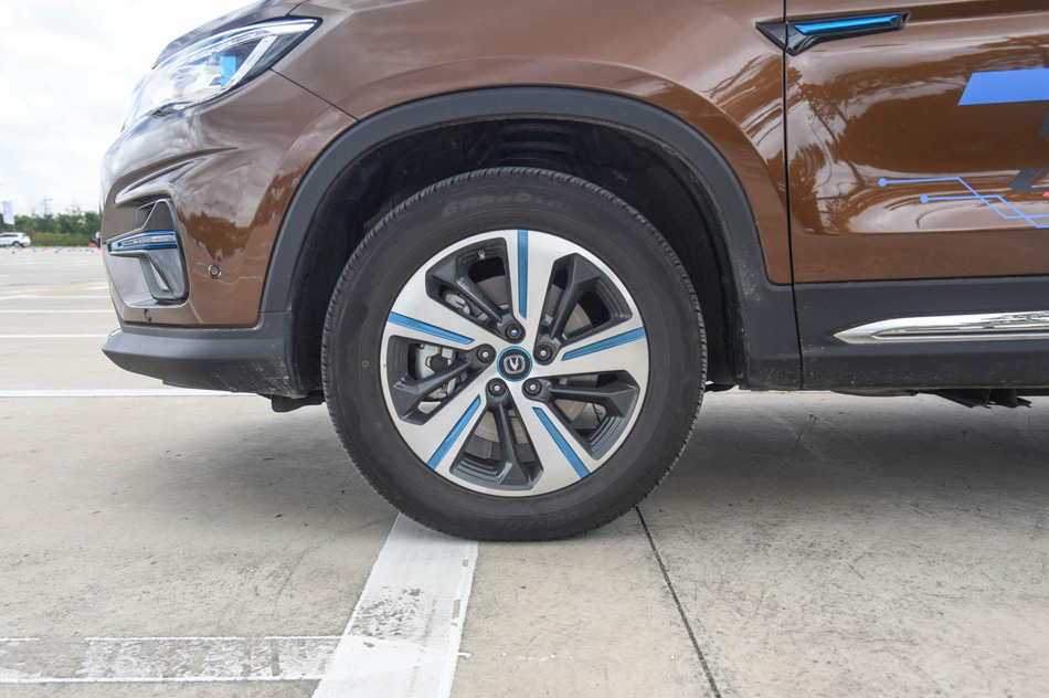 2018款 1.5T PHEV领航型 细节