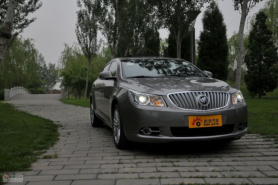 新君越2.0T外观实拍图